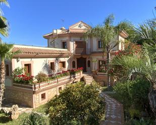 Vista exterior de Finca rústica en venda en Estepona amb Aire condicionat, Jardí privat i Terrassa