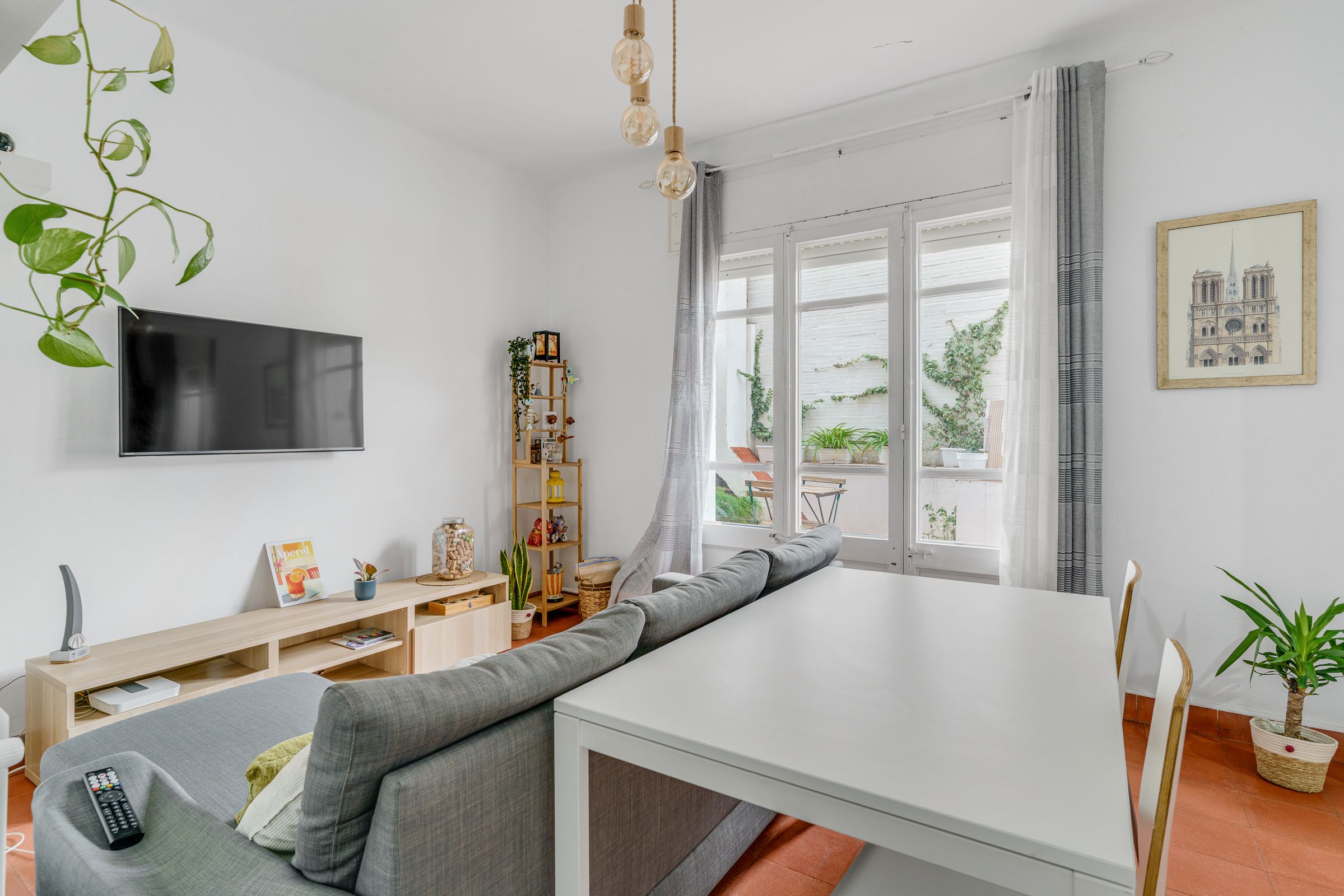 Living room of Flat for sale in  Barcelona Capital  with Heating, Terrace and Storage room