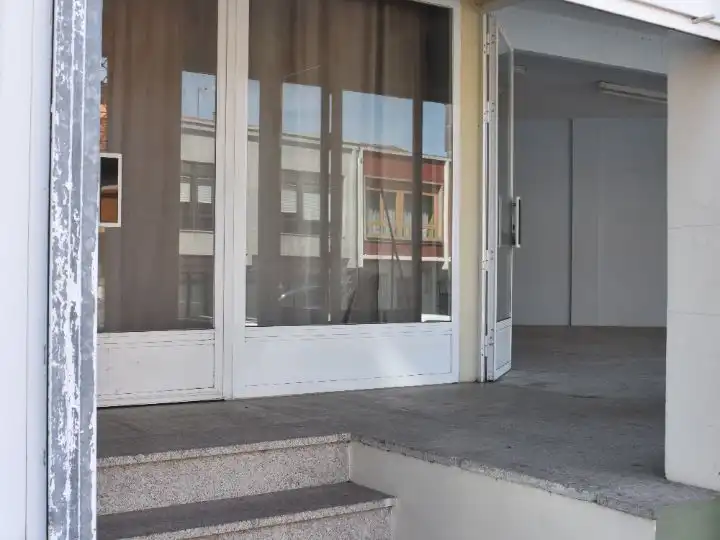Local de lloguer en Arzúa