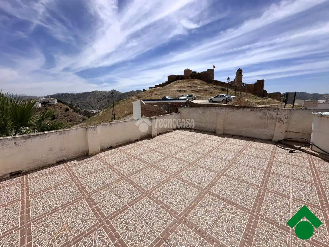 Vista exterior de Casa adosada en venda en Álora amb Terrassa, Moblat i Balcó