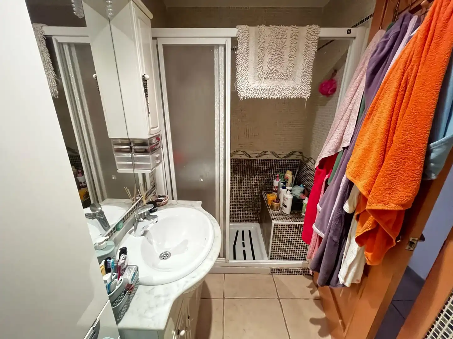 Badezimmer von Wohnung zum Verkauf in Córdoba mit Klimaanlage und Möbliert