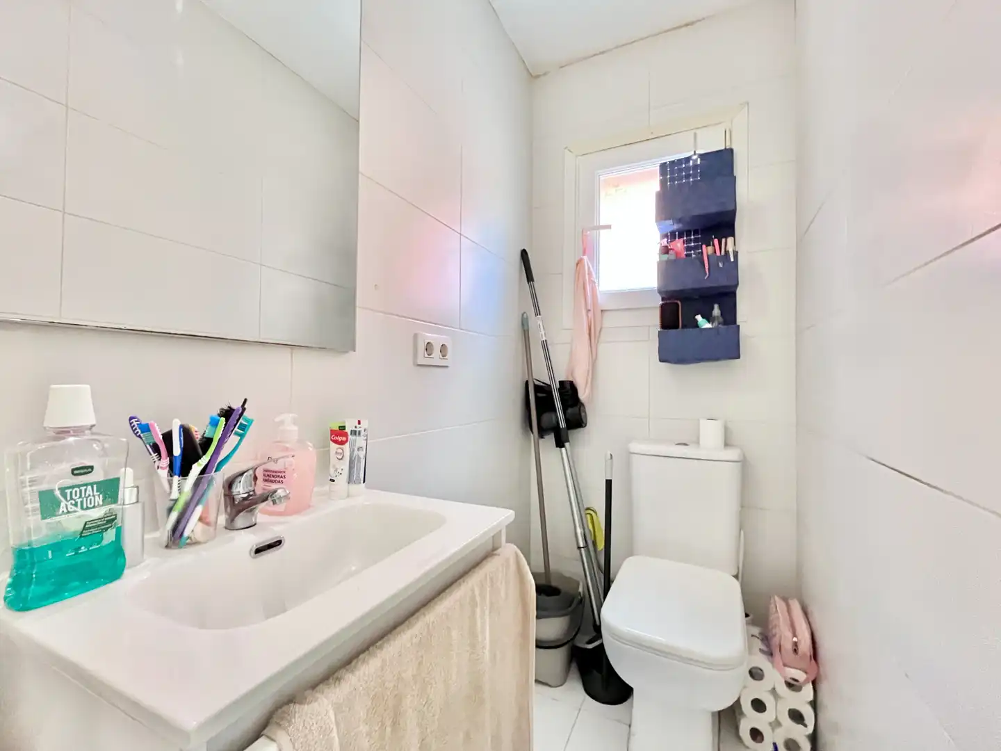 Bathroom of Office for sale in Barcelona  with Air Conditioner