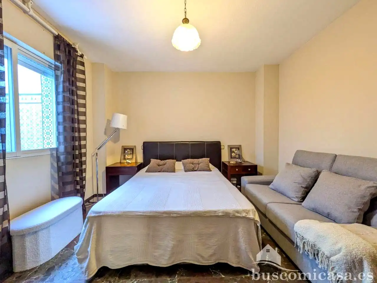 Habitación de Planta baja de alquiler en Linares con Aire acondicionado y Amueblado