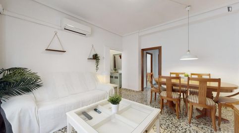 Foto 3 de Apartamento de alquiler en El Cabanyal - El Canyamelar, Valencia Capital