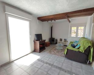 Sala d'estar de Apartament per a compartir en Oia amb Aire condicionat i Terrassa