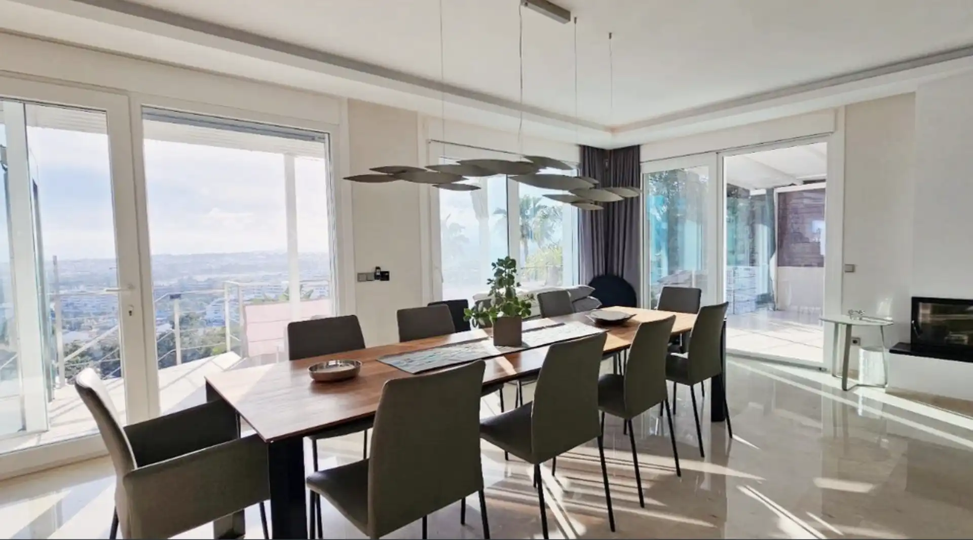 Villa mit Terrasse zum Verkauf in Nueva Andalucía, imagen 7