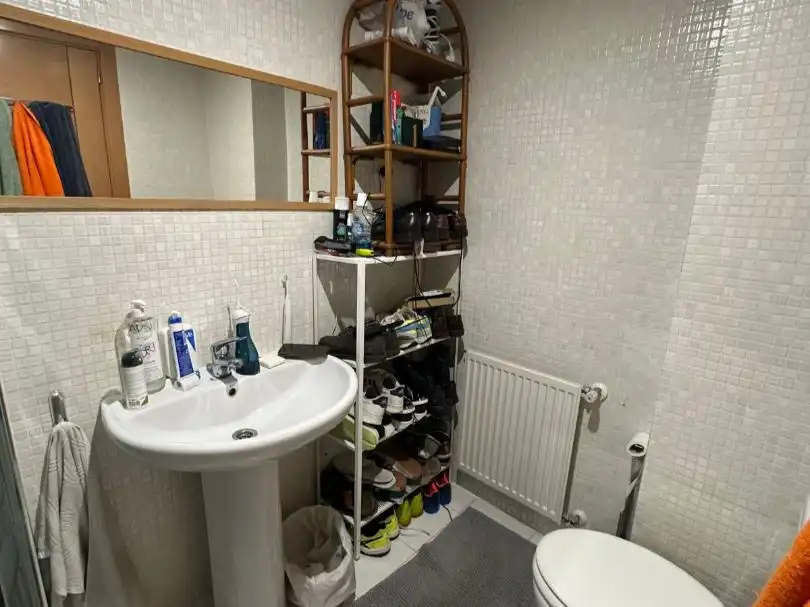 Bathroom of Flat for rent in Madrid  with Air Conditioner, Heating and Furnished