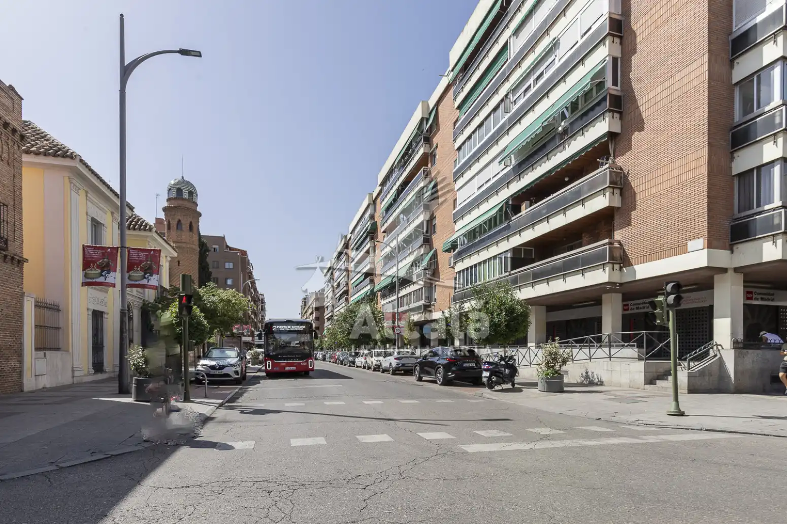 Vista exterior de Pis en venda en Alcalá de Henares amb Aire condicionat, Calefacció i Parquet