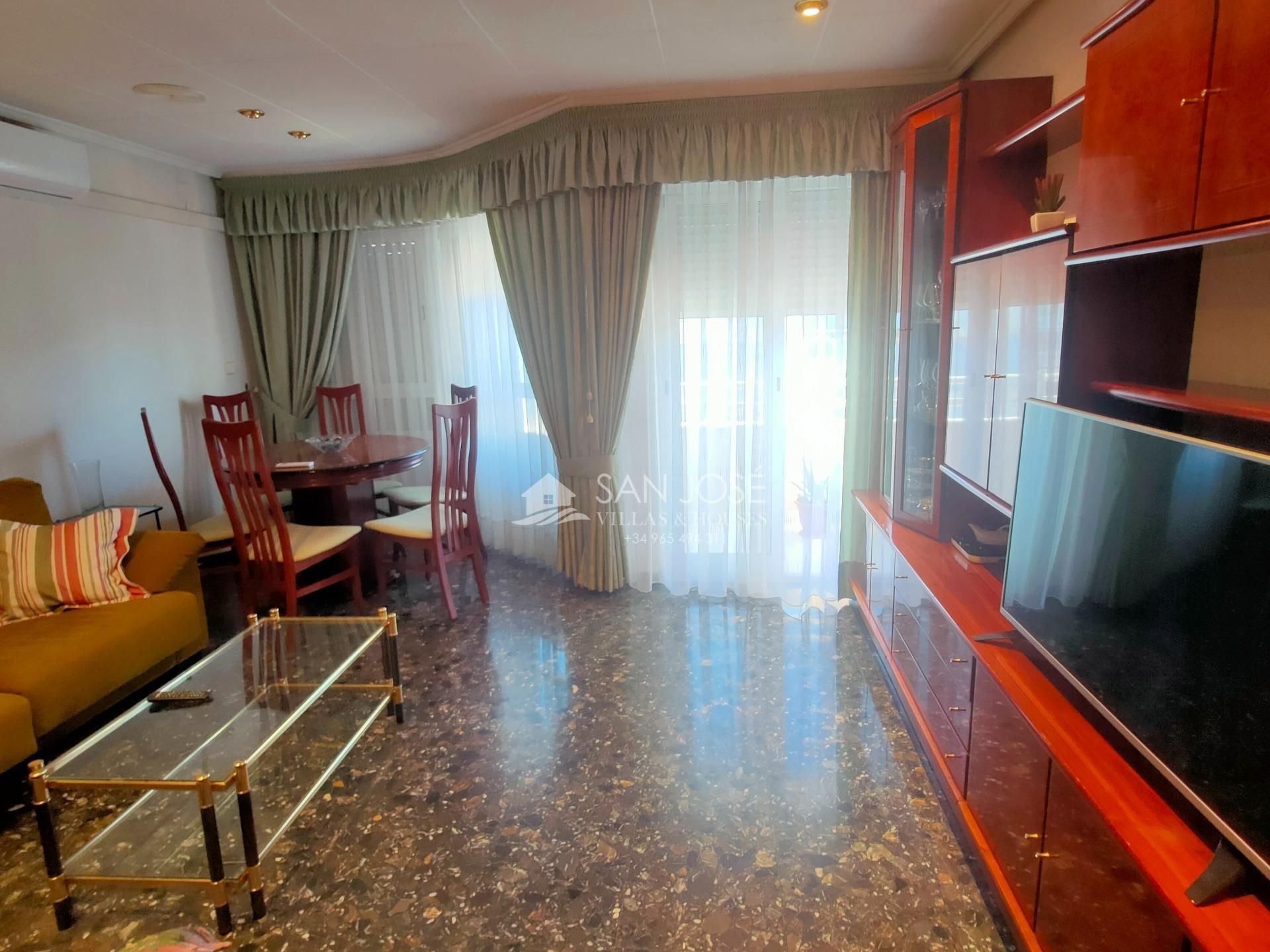 Sala d'estar de Pis en venda en Aspe amb Terrassa, Traster i Balcó