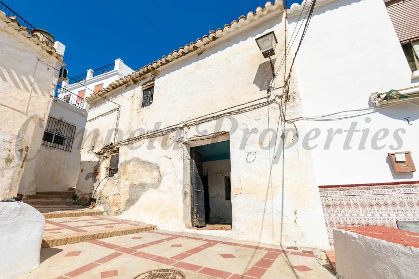 House for sale in Sayalonga