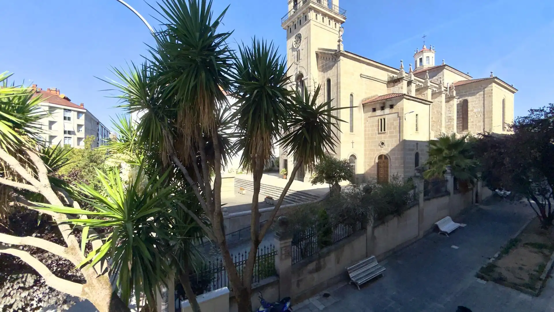 Vista exterior de Pis en venda en Couto