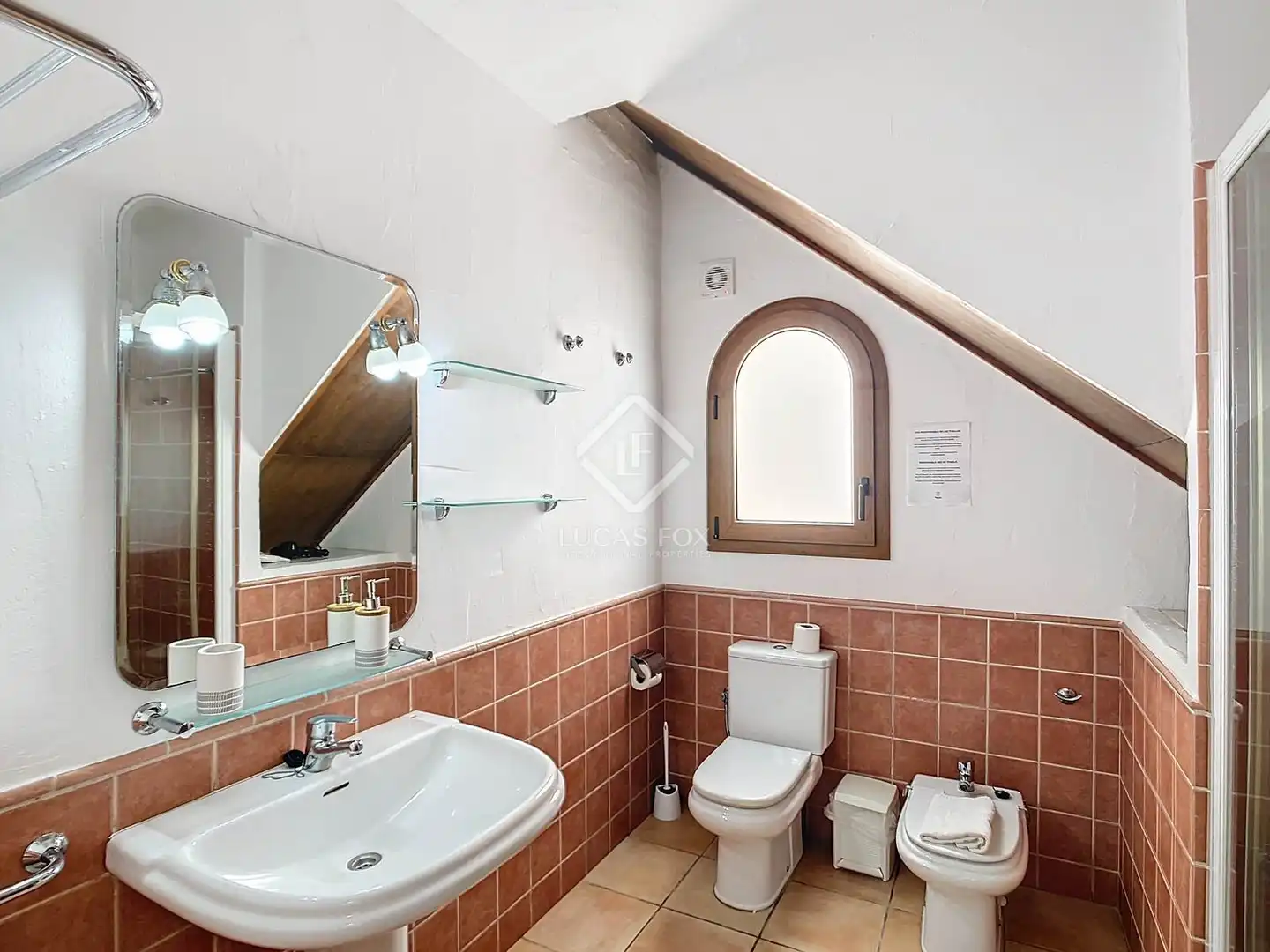 Badezimmer von Country house zum Verkauf in Ciutadella de Menorca mit Klimaanlage, Heizung und Privatgarten