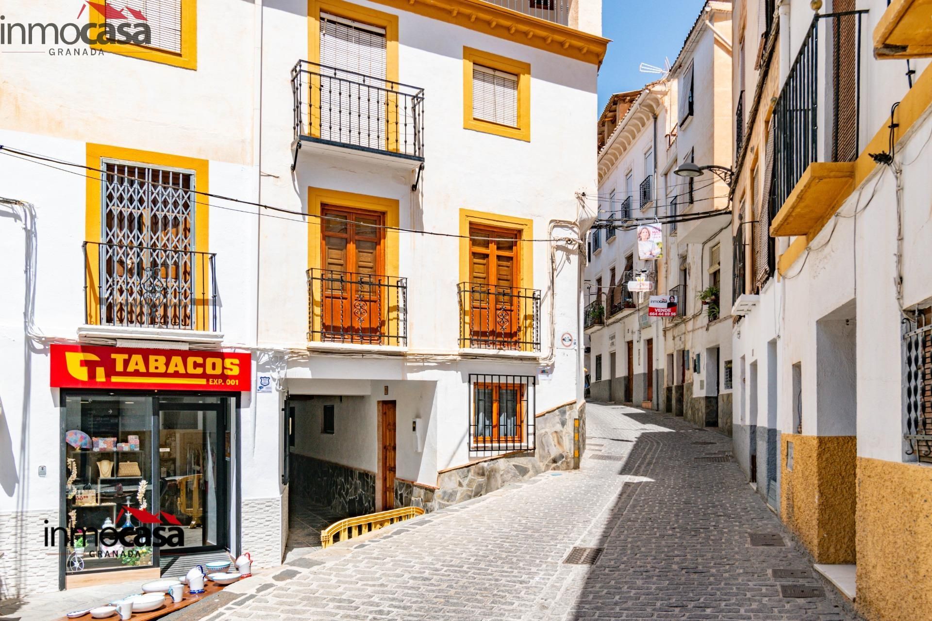 Vista exterior de Casa adosada en venda en Güéjar Sierra amb Terrassa i Balcó