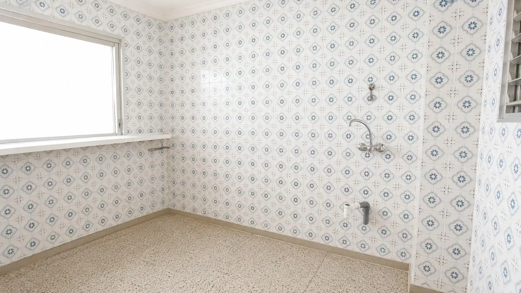 Baño de Piso en venta en Telde con Balcón