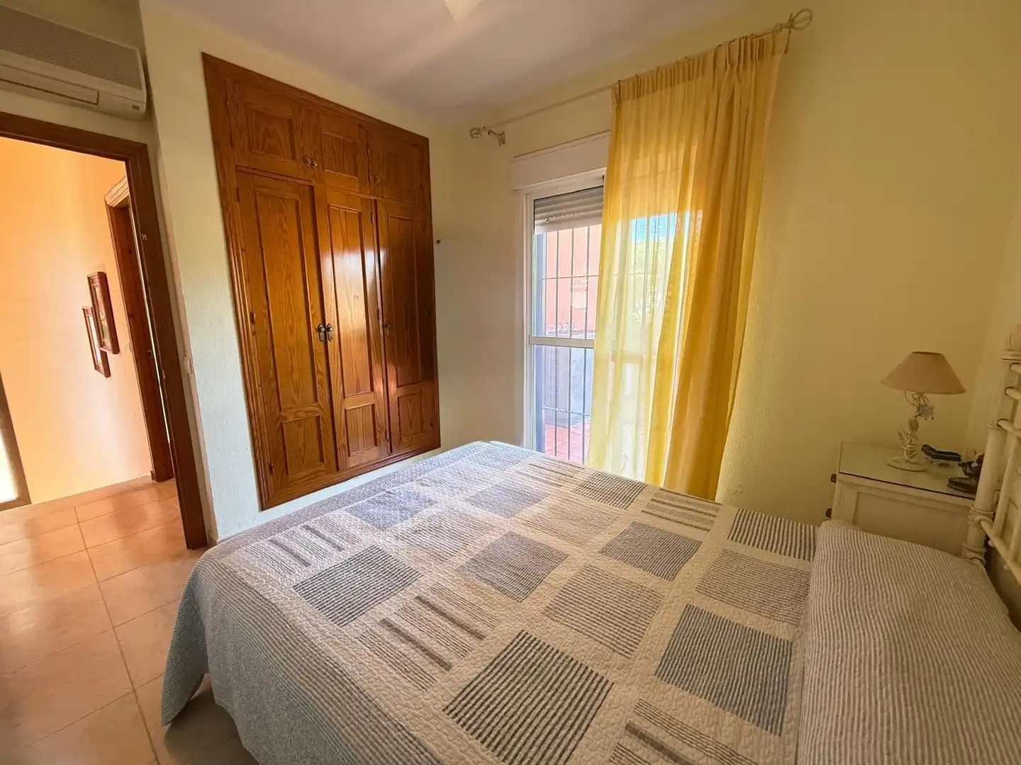 Habitación de Casa o chalet en venta en Chiclana de la Frontera con Aire acondicionado, Jardín privado y Terraza