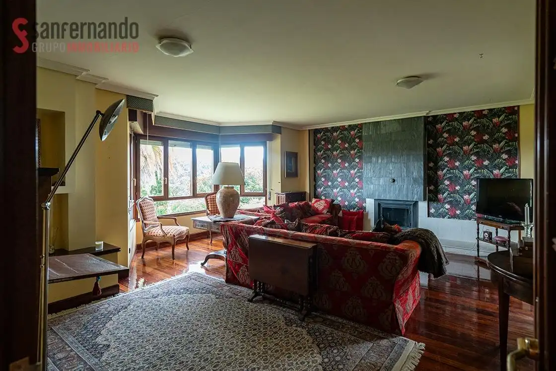 Sala de estar de Casa o chalet en venta en Torrelavega  con Calefacción, Jardín privado y Terraza