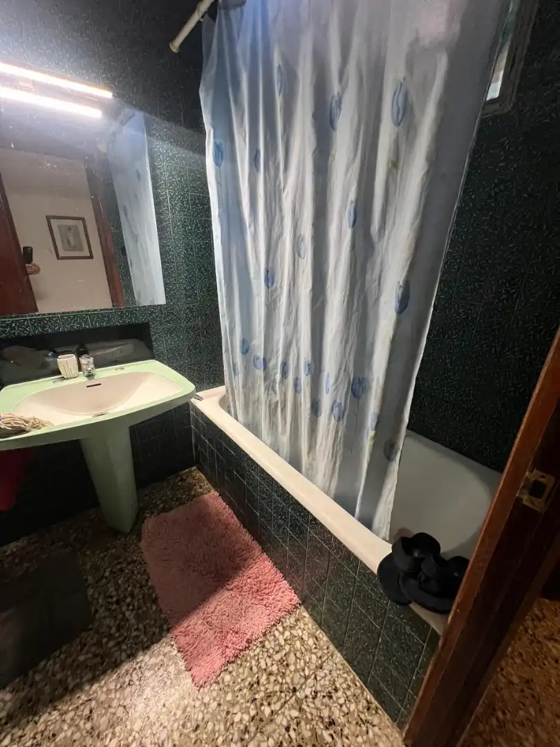 Baño de Piso en venta en Piles con Terraza, Trastero y Amueblado