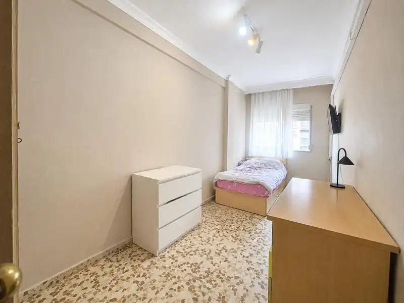 Habitación de Piso en venta en Málaga con Aire acondicionado y Calefacción