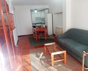 Living room of Study to rent in Vigo   with Heating, Parquet flooring and Balcony