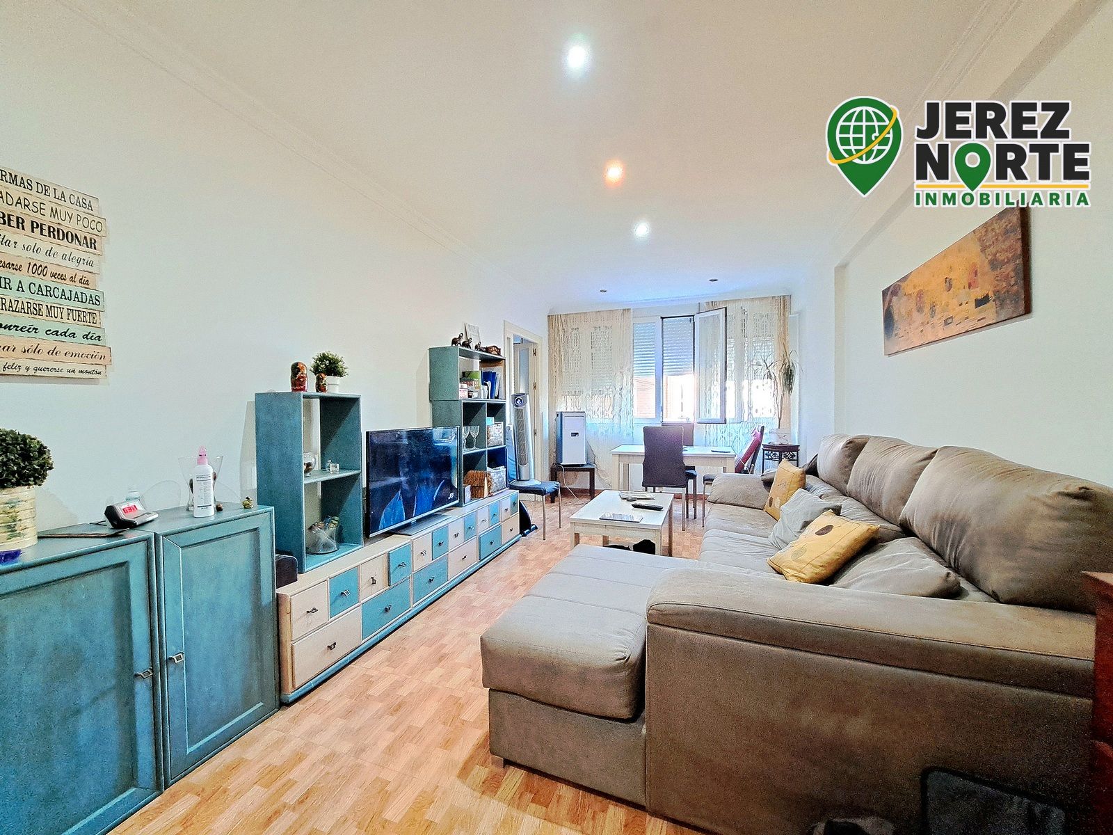 Sala de estar de Piso en venta en  Cádiz Capital con Aire acondicionado