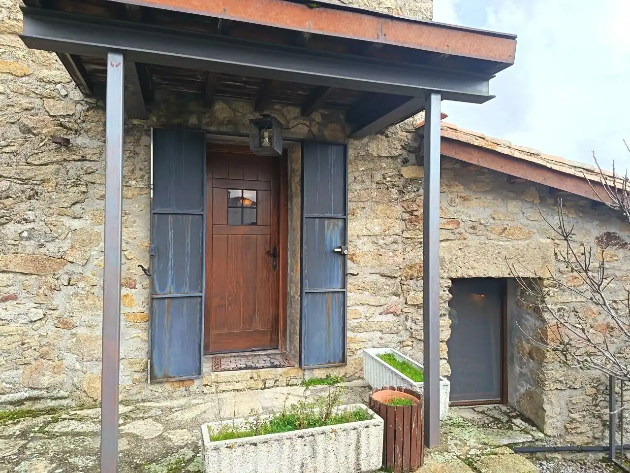Vista exterior de Casa o xalet en venda en Solana de Ávila amb Calefacció i Moblat