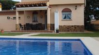 Piscina de Casa o xalet en venda en Chiclana de la Frontera amb Aire condicionat, Calefacció i Piscina