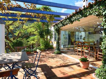 House with pool for sale in Estepona Pueblo
