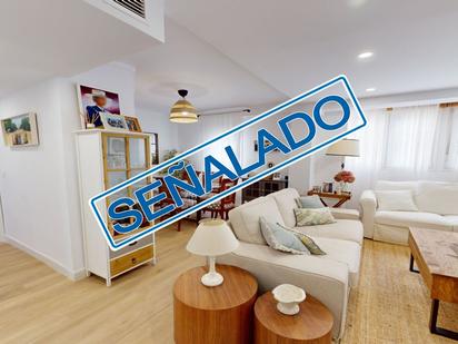 Bedroom of Flat for sale in  Sevilla Capital  with Air Conditioner, Parquet flooring and Terrace