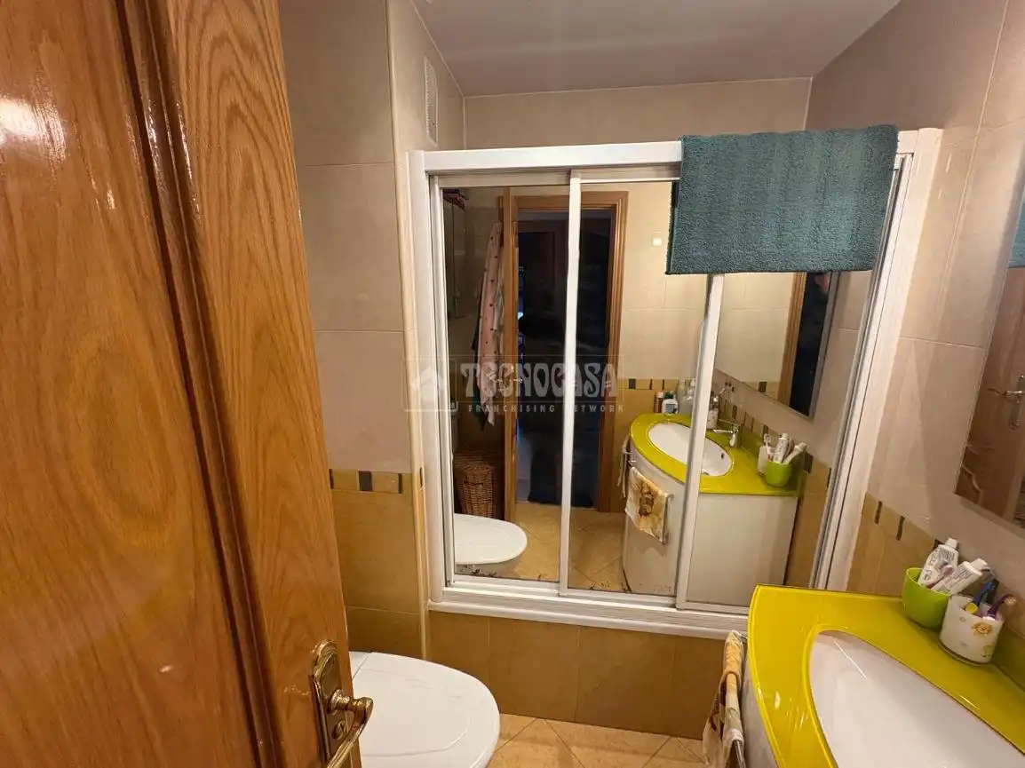 Wohnung zum Verkauf in Sur - PAU 4