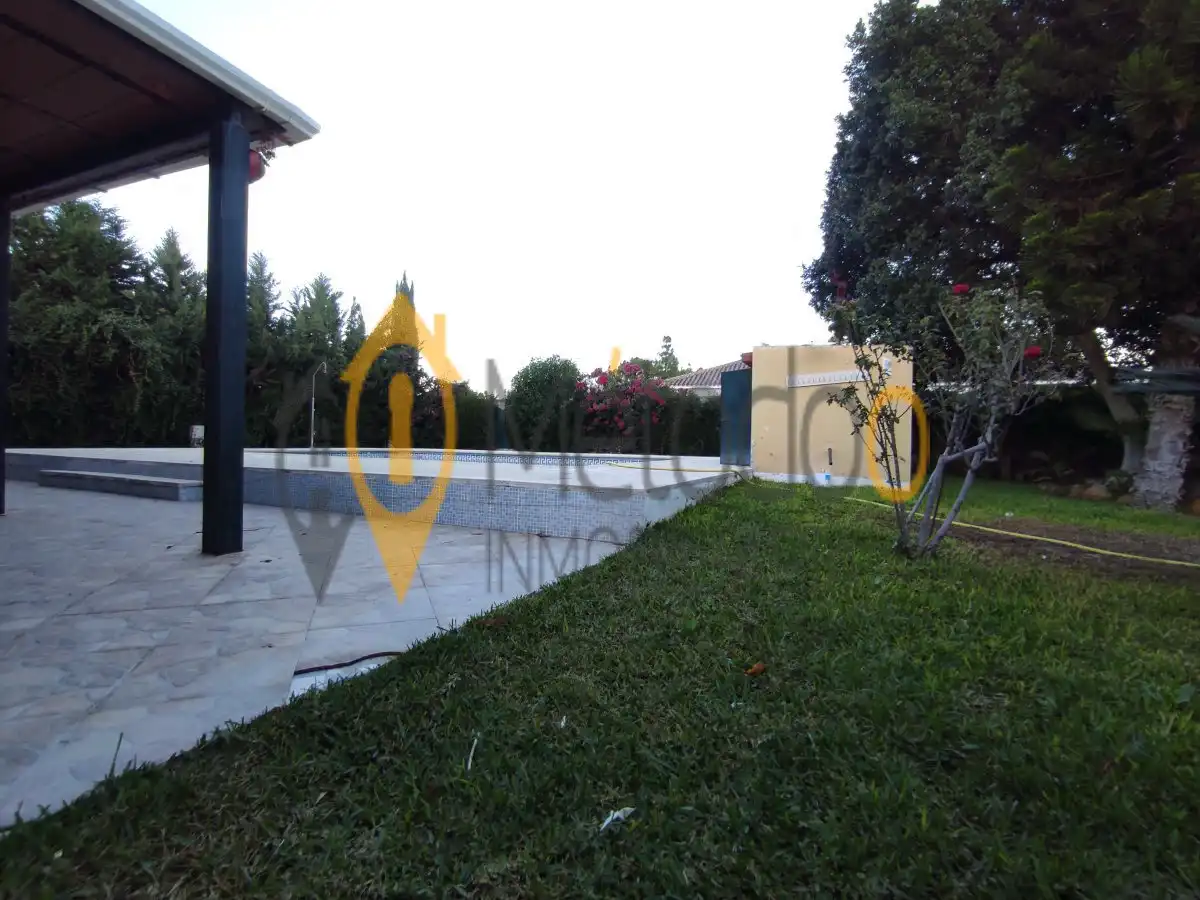 Casa o chalet en venta en Carmona, Carmona