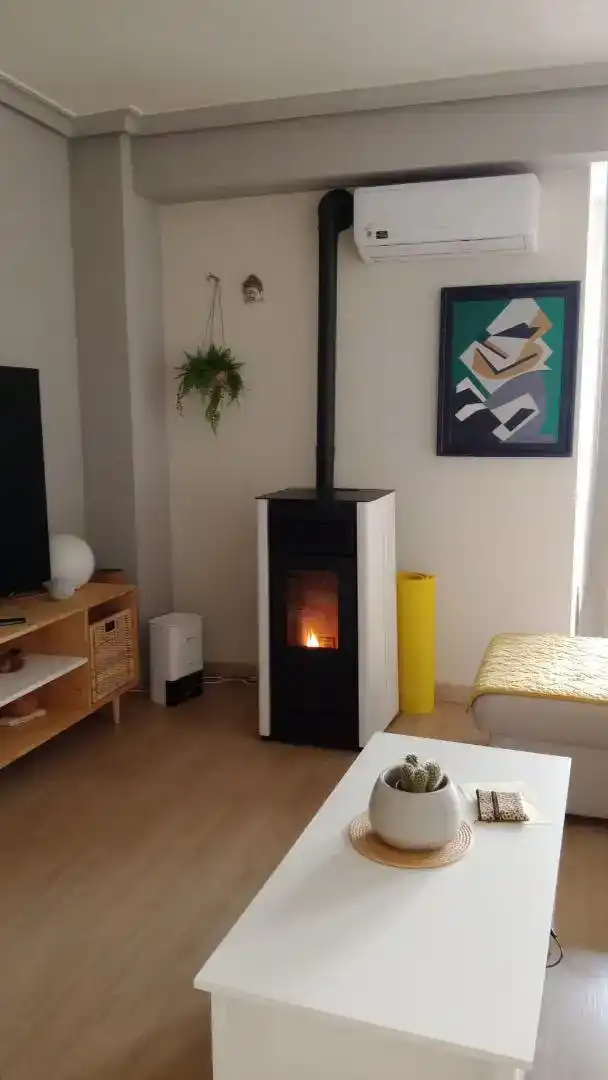 Vista exterior de Piso en venta en Cabezabellosa con Aire acondicionado, Jardín privado y Parquet
