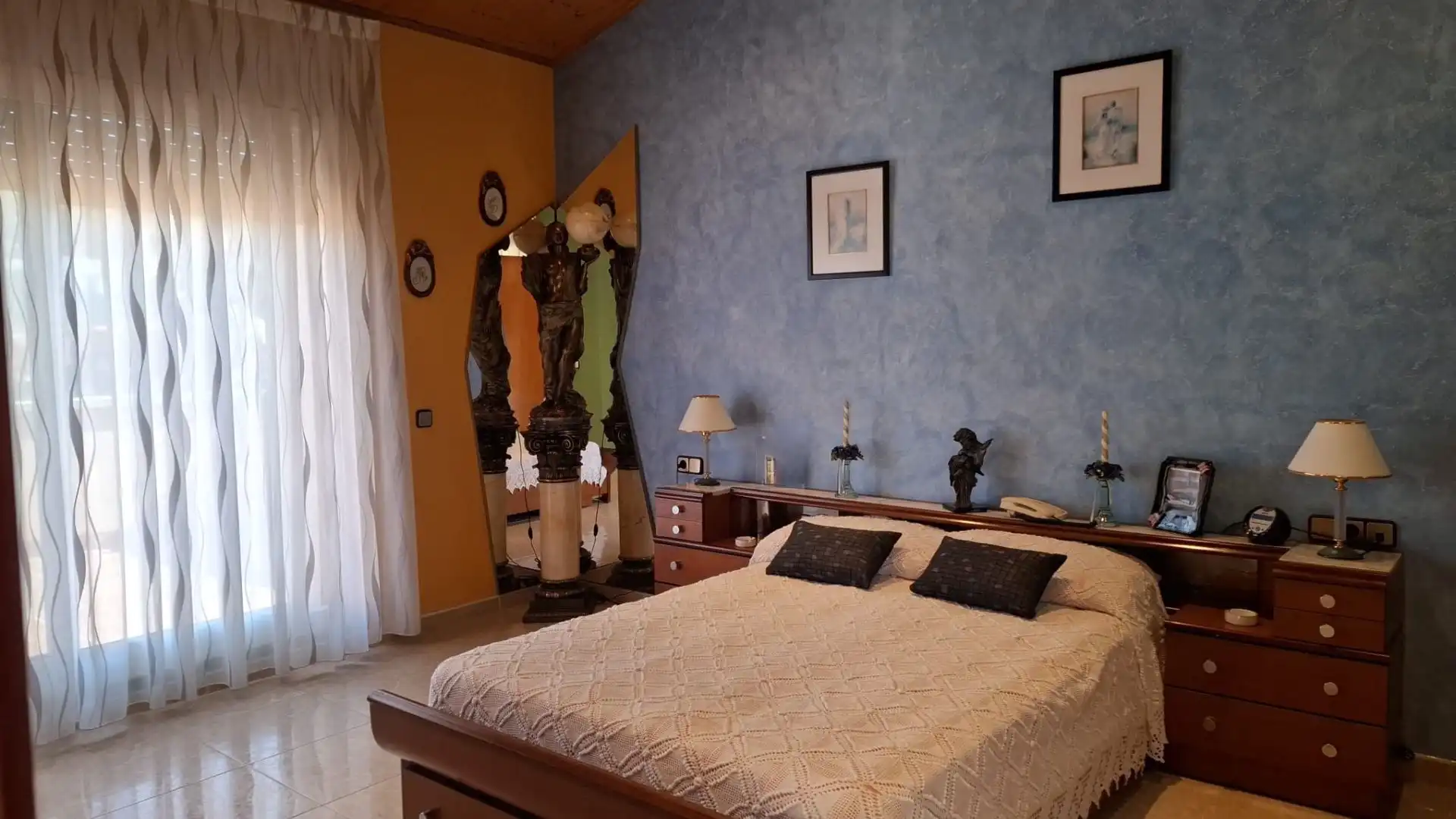 Habitación de Casa o chalet en venta en Vallirana con Calefacción y Terraza