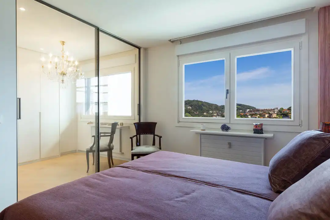 Habitación de Piso en venta en Donostia - San Sebastián  con Calefacción y Alarma