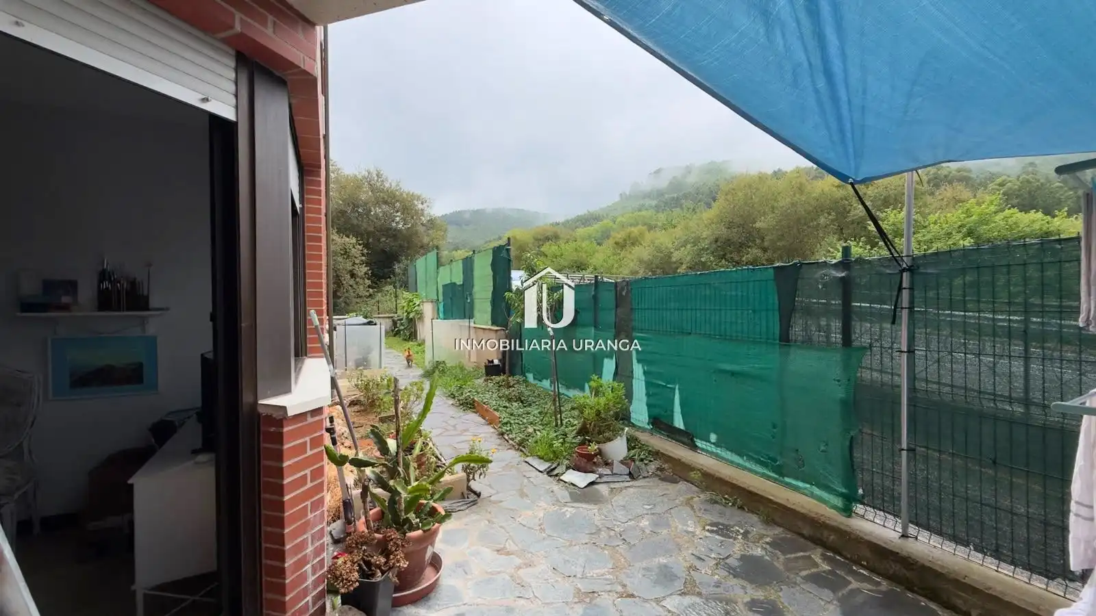Vista exterior de Pis en venda en Limpias amb Calefacció, Jardí privat i Moblat