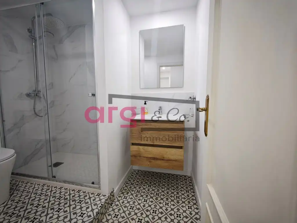 Business premises for sale in Centre, imagen 17