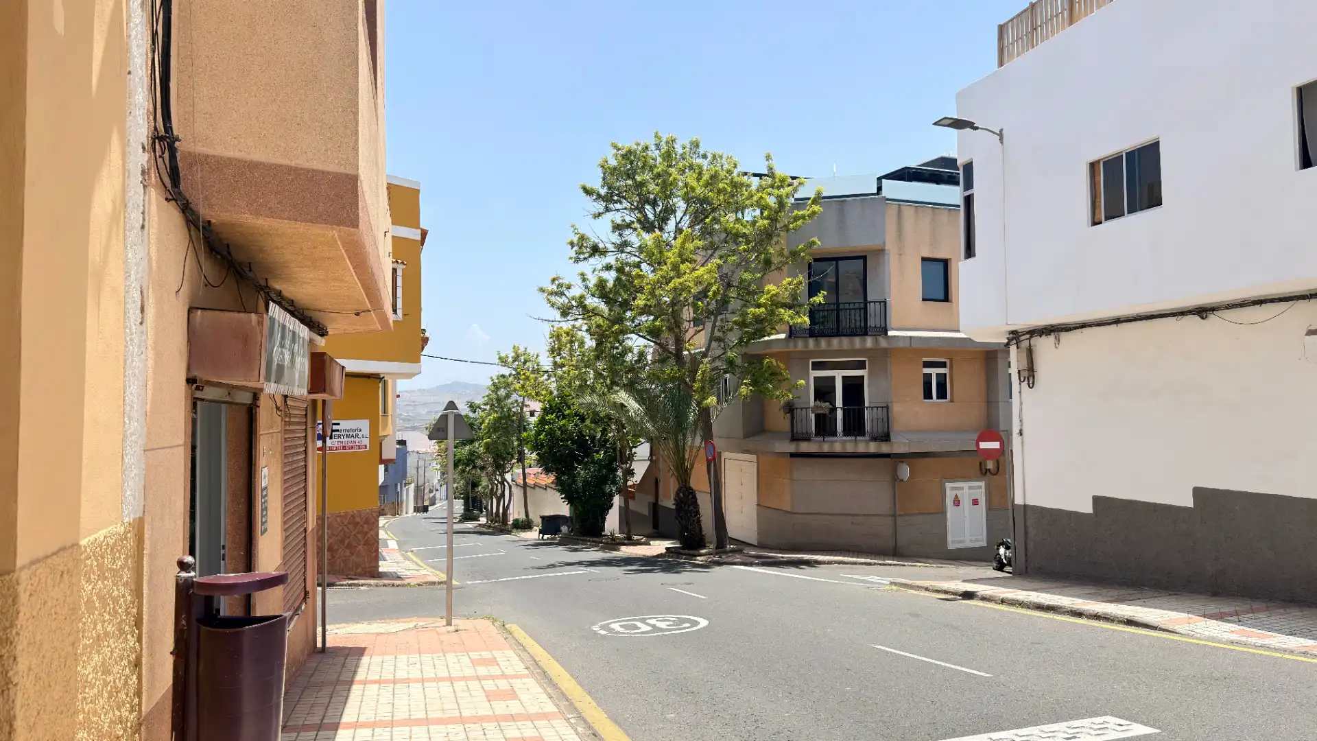 Vista exterior de Pis en venda en Las Palmas de Gran Canaria amb Balcó