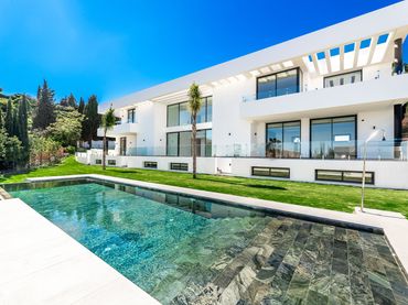 Villa avec balcon à vendre à Calle Muñiz 164