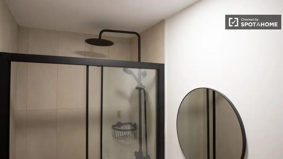 Habitació a Madrid, Madrid