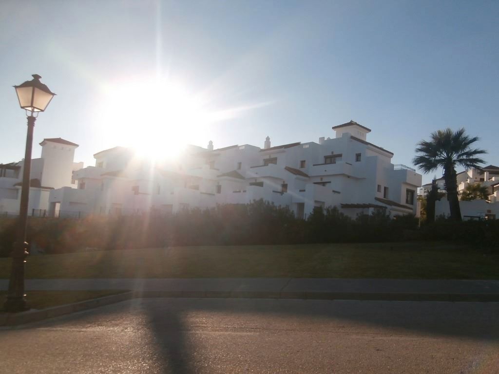 Vista exterior de Casa o xalet en venda en La Alcaidesa amb Terrassa