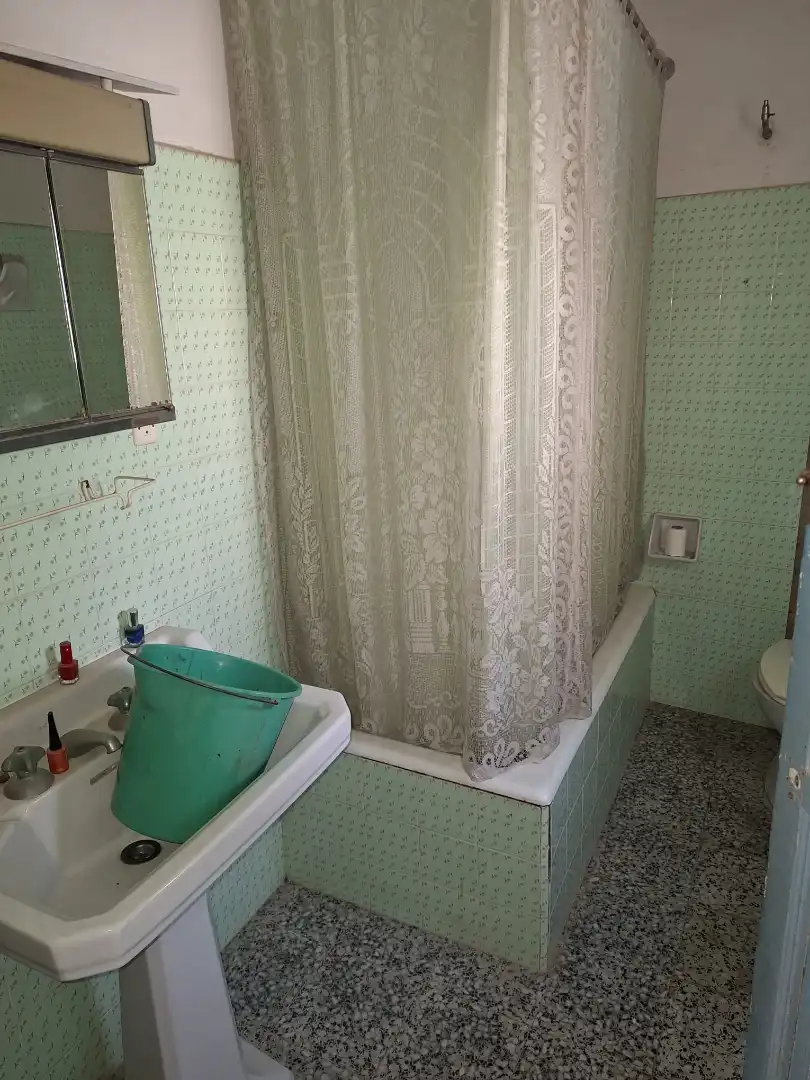 Bany de Casa o xalet en venda en San Vicente del Raspeig / Sant Vicent del Raspeig amb Jardí privat, Terrassa i Traster