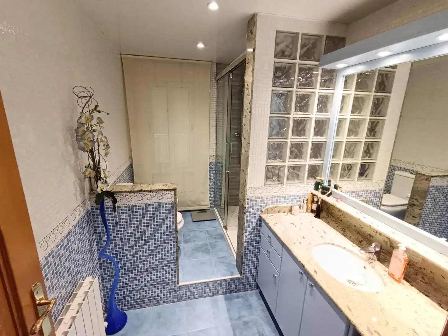 Baño de Piso en venta en Sabadell con Balcón