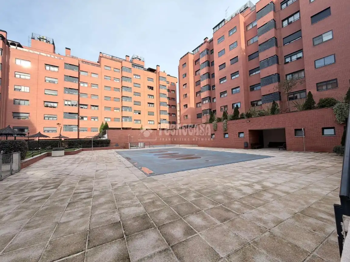 Vista exterior de Piso en venta en Madrid con Aire acondicionado, Calefacción y Trastero