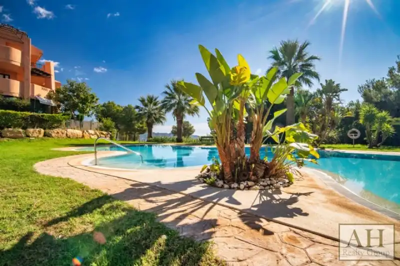 Apartment for sale in Golf Bahía, imagen 5
