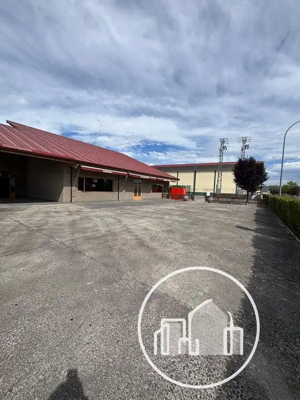 Local comercial en venta en Medina de Pomar, imagen 3