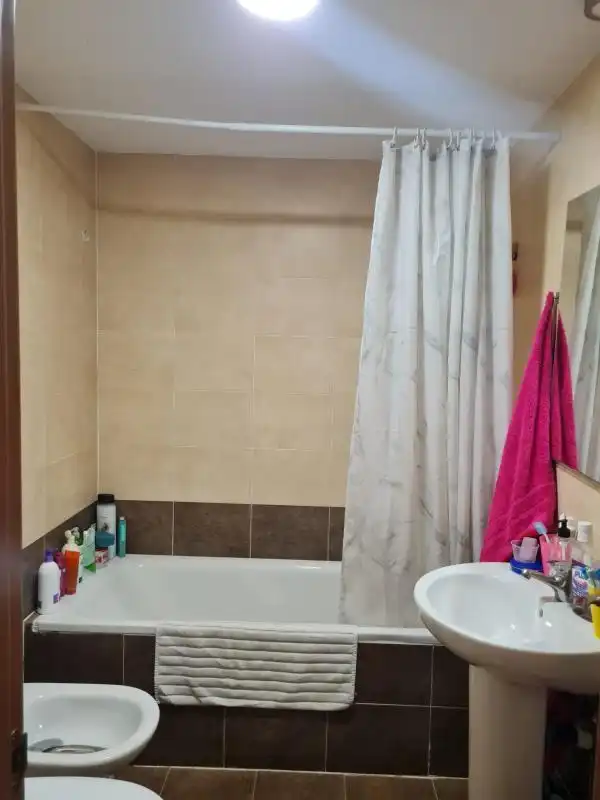 Bathroom of Flat for sale in Ocaña  with Air Conditioner, Heating and Private garden