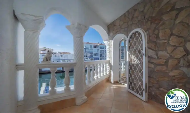 Reihenhaus mit Balkon zum Verkauf in Carrer de la Valira, imagen 2