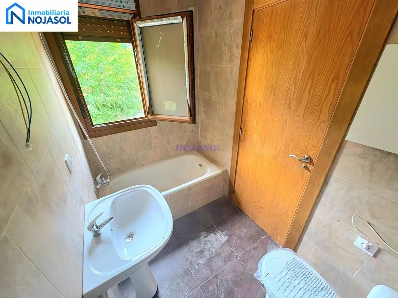 Semi-detached house with garden for sale in Calle RUESGA, imagen 37
