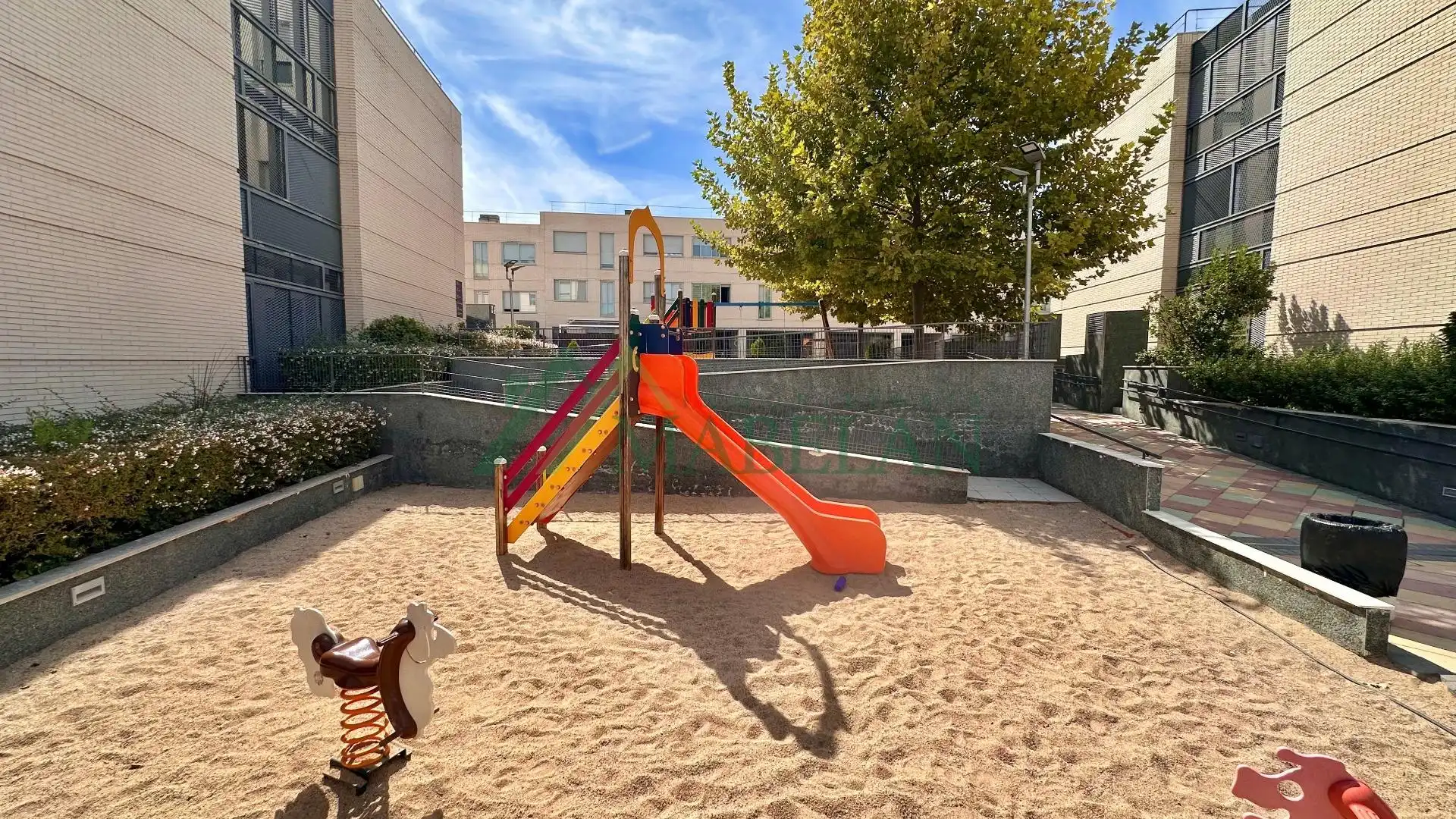 Planta baja en venta en Las Rozas de Madrid, Madrid