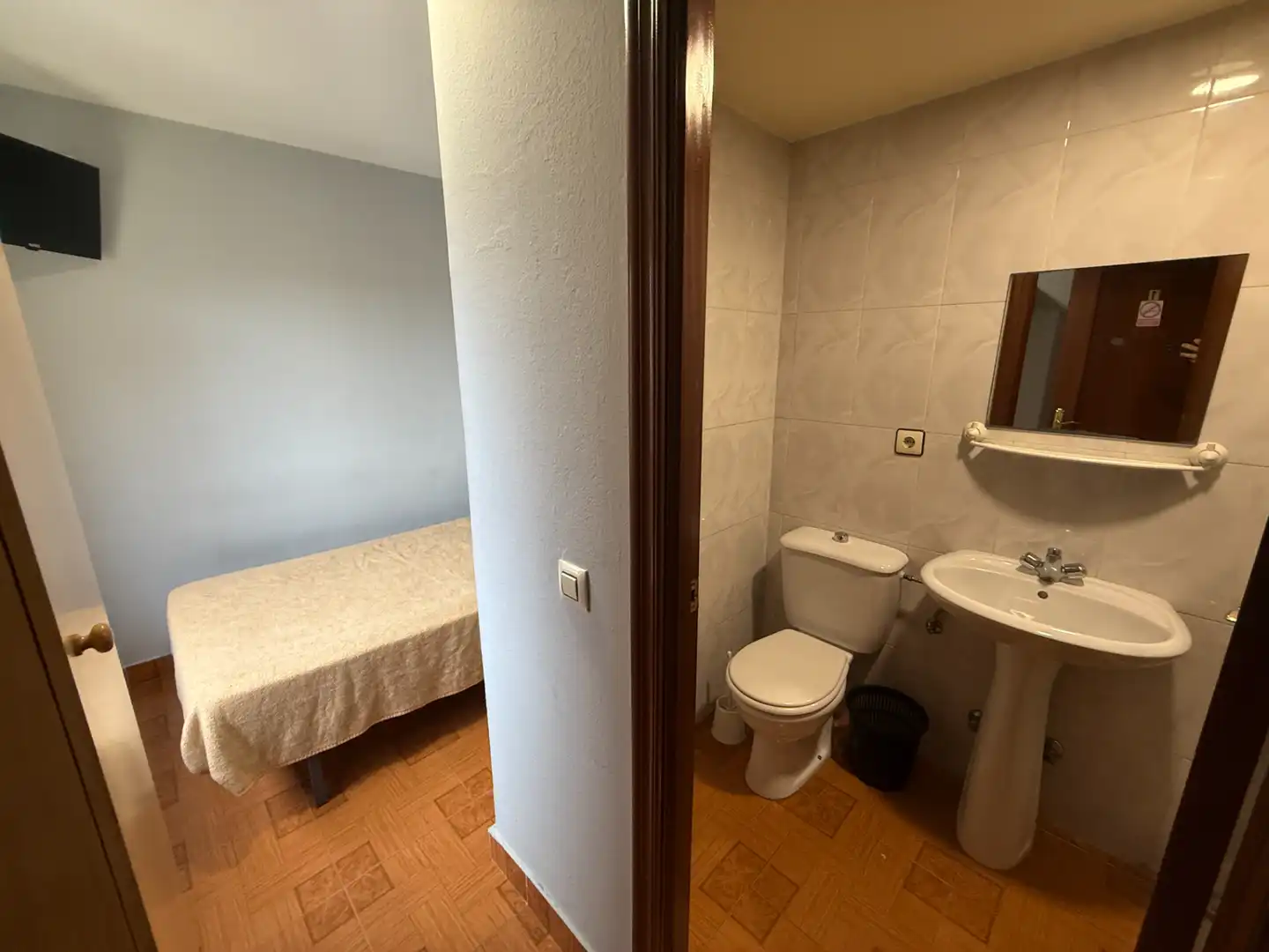 Dormitori de Edifici en venda en Siero amb Alarma