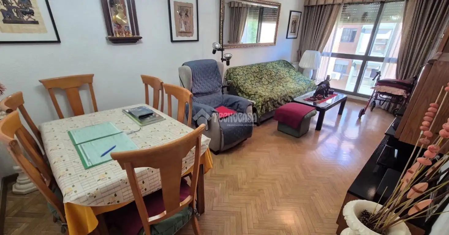 Sala de estar de Piso en venta en Madrid con Aire acondicionado, Calefacción y Parquet